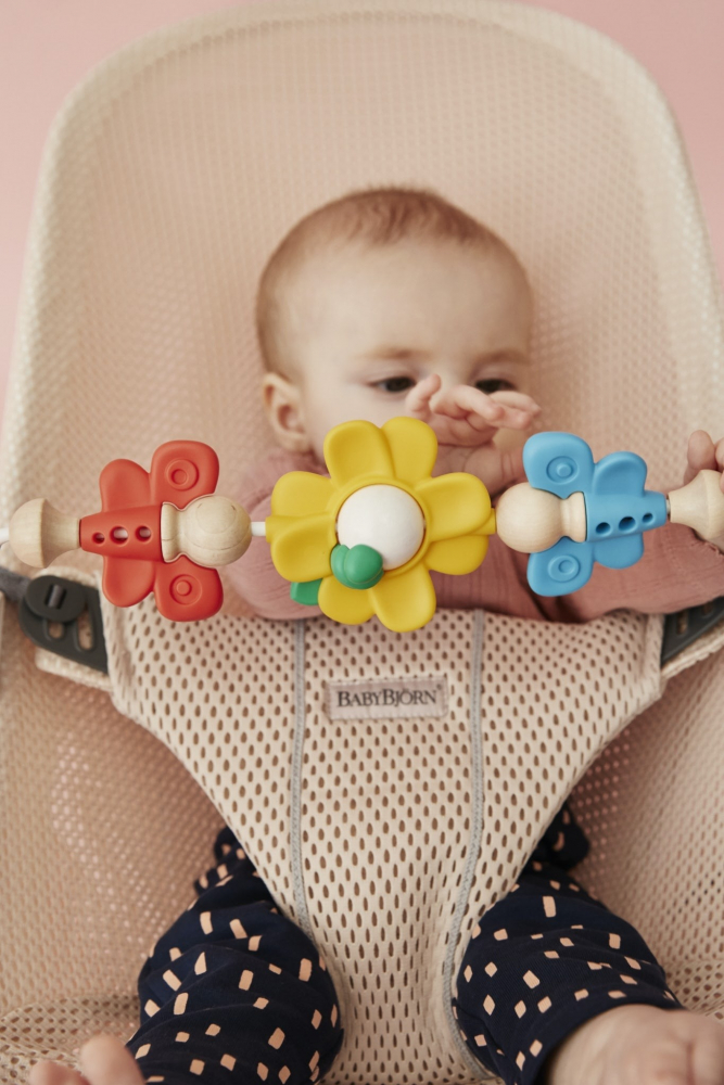 BabyBjorn Flying Friends - Bară jucării balansoar - imagine 3