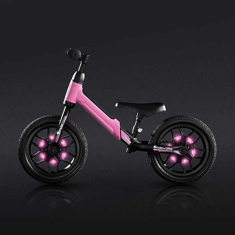 Bicicleta Balance QPlay Spark Roz, cu LED