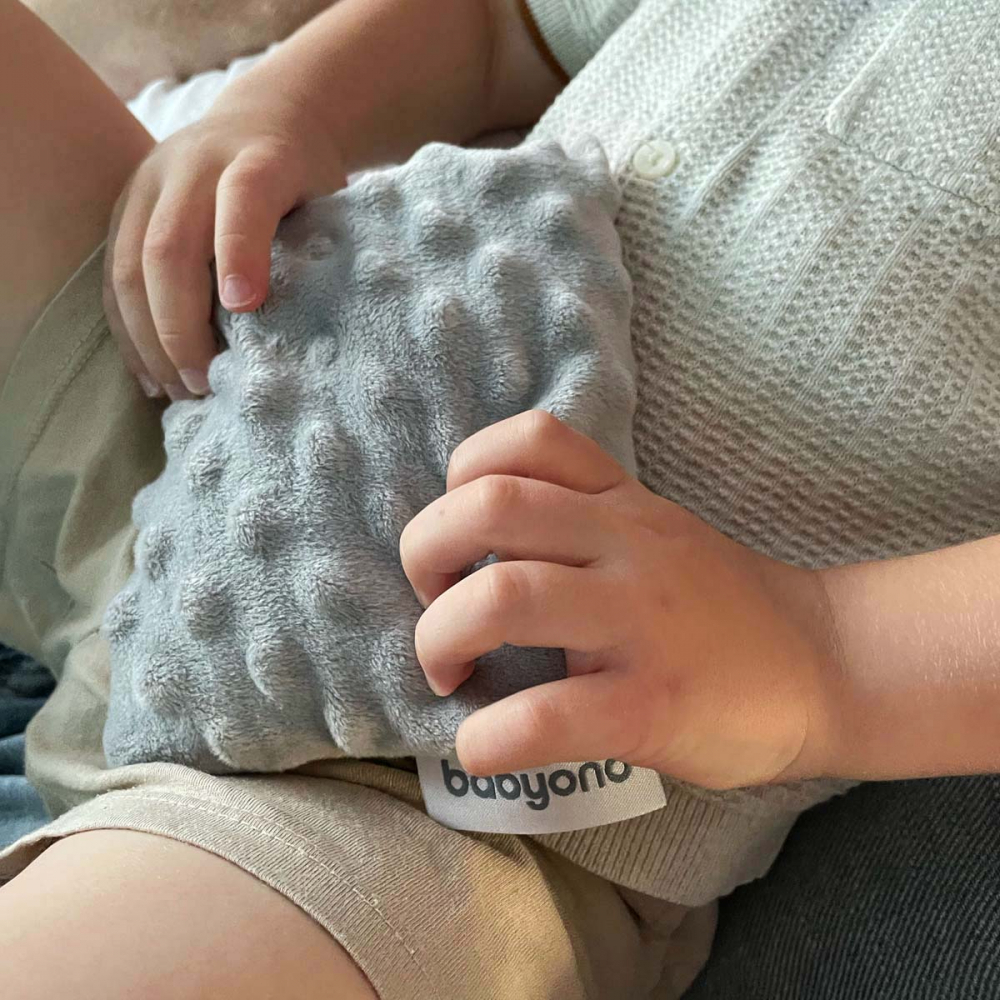 Pernă Sâmburi de Cireșe Babyono Anticolică, Gri - imagine 3