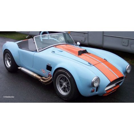 Revell Cobra 427 V8 - Machetă 1:24 Detaliată - imagine 2