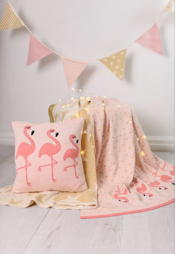 Perna Decorativa Bumbac Flamingo Roz Bizzi Growin