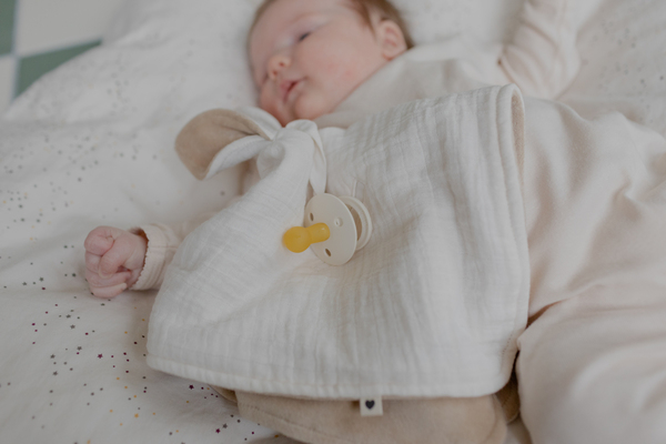 Paturica Bibs Kangaroo Ivory cu urechiuse - imagine 3