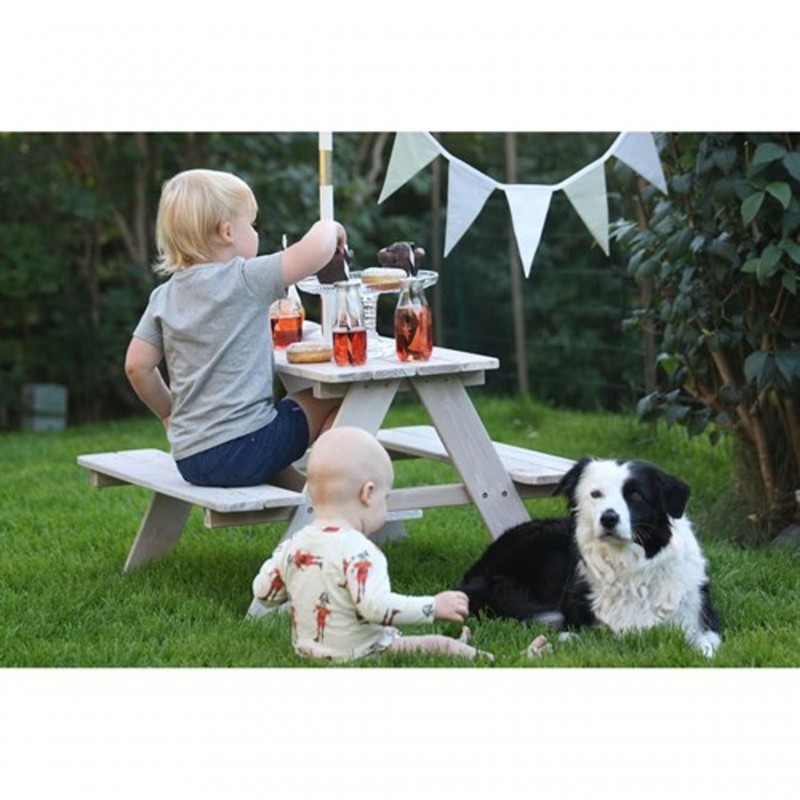 Set masuta gradina Ginger Home cu bancute si umbrela