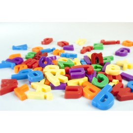 Set 66 litere mici magnetice Miniland - imagine 3