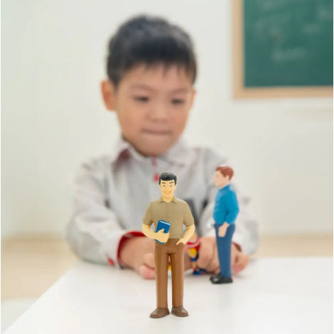 Miniland Set 9 Figurine Familie Diversitate - imagine 4
