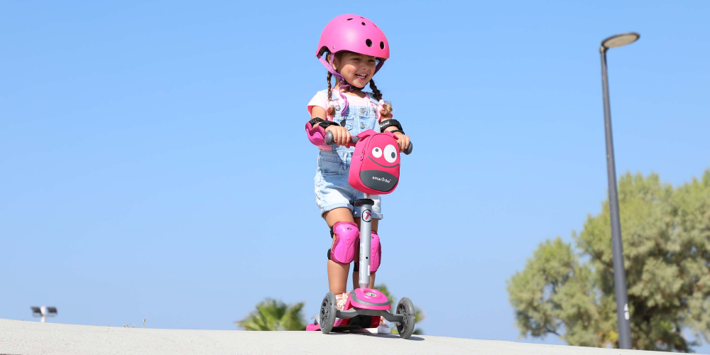 Trotineta SmarTrike T1 Roz cu Scaun si Gentuta