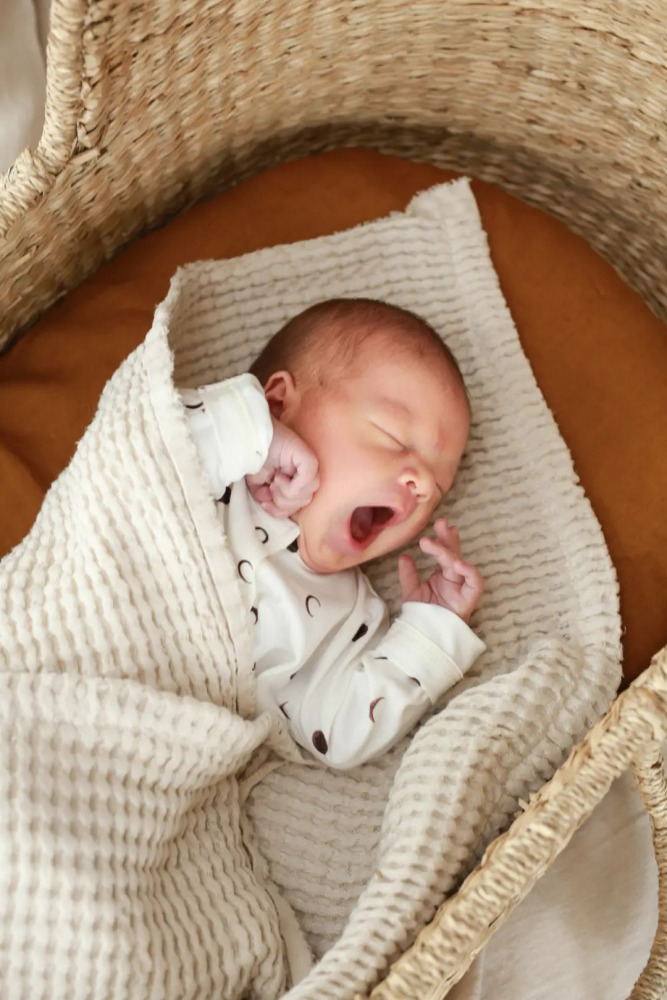 Paturica BabyLy Bumbac Waffle, 100x120 cm, Crem - imagine 9