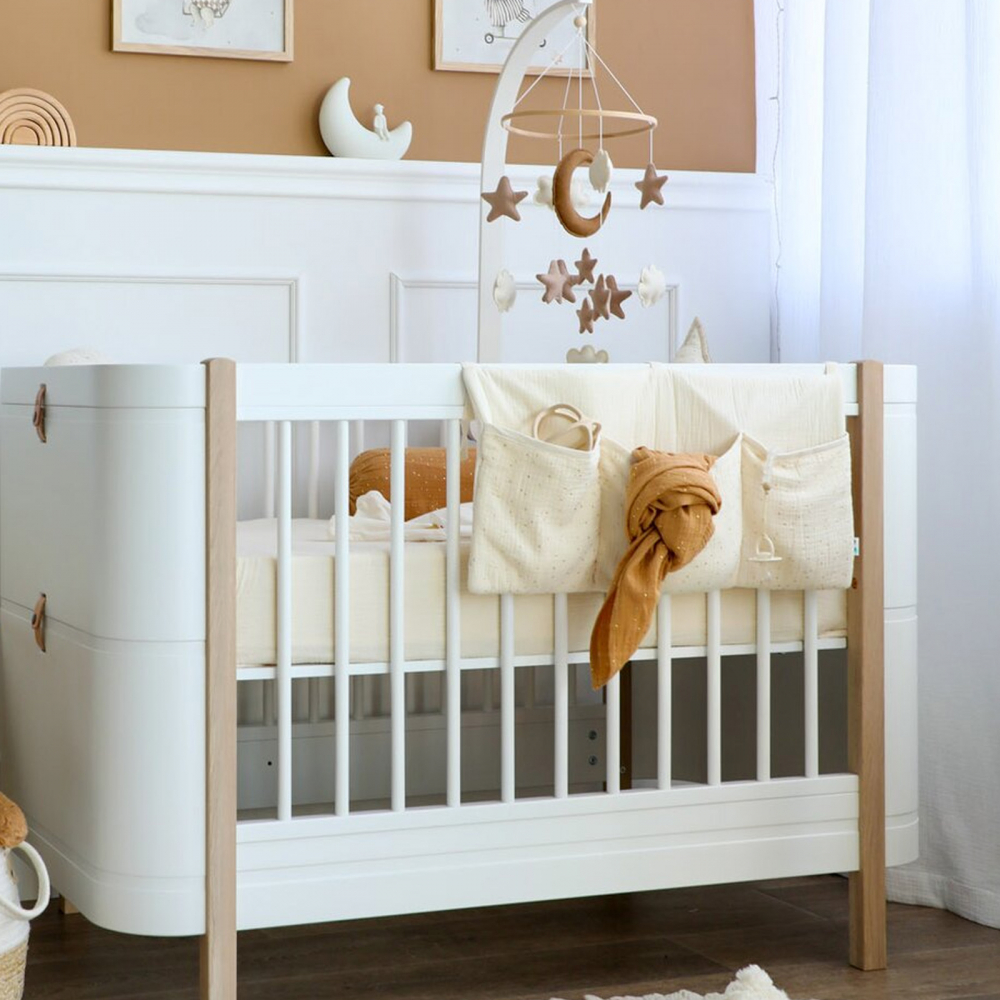 Organizator Little Amy - Practic și Elegant pentru Patut