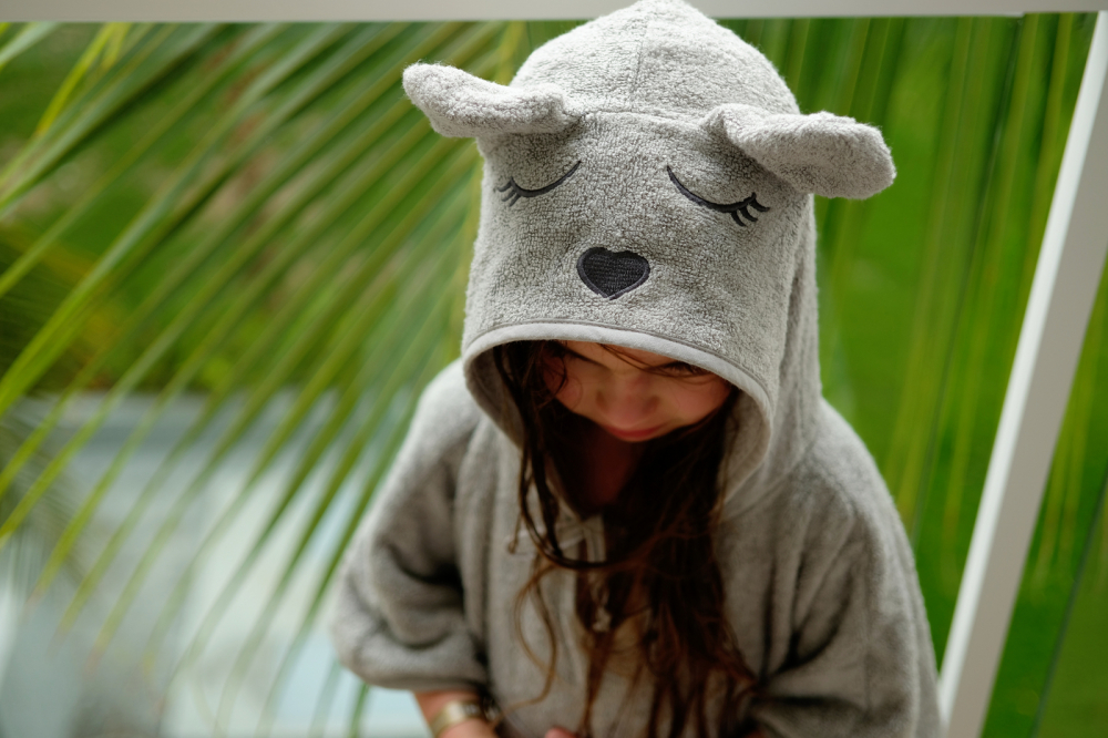 Prosop Bambus BabySteps Poncho Teddy Grey cu Gluga