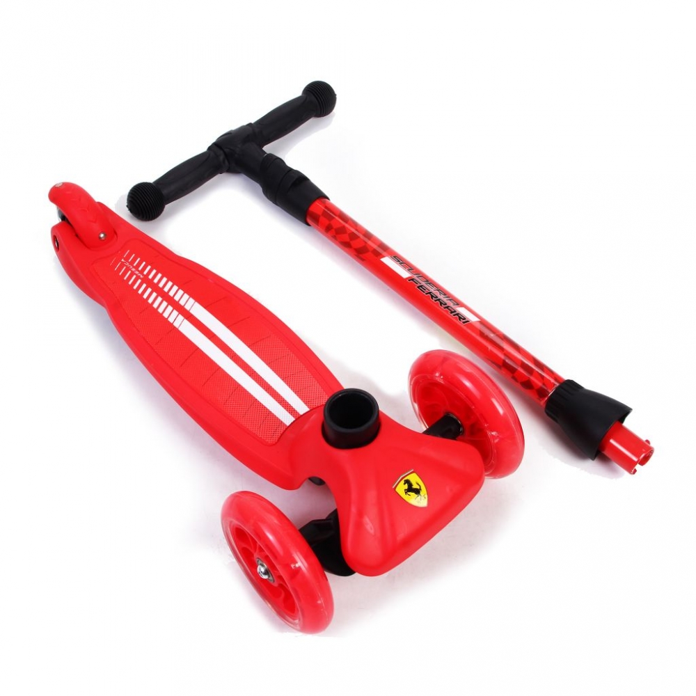 Trotineta Ferrari Twist Mesuca, 3 Roti, Rosie