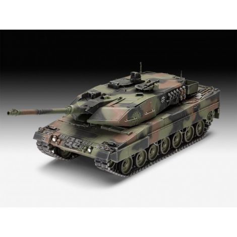 Machetă Revell Leopard 2 A6, Nivel Începători
