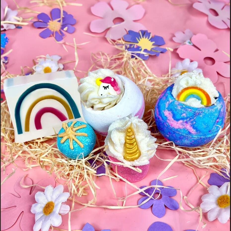 Set Baie Unicorn Bomb Cosmetics | Magic & Relaxare
