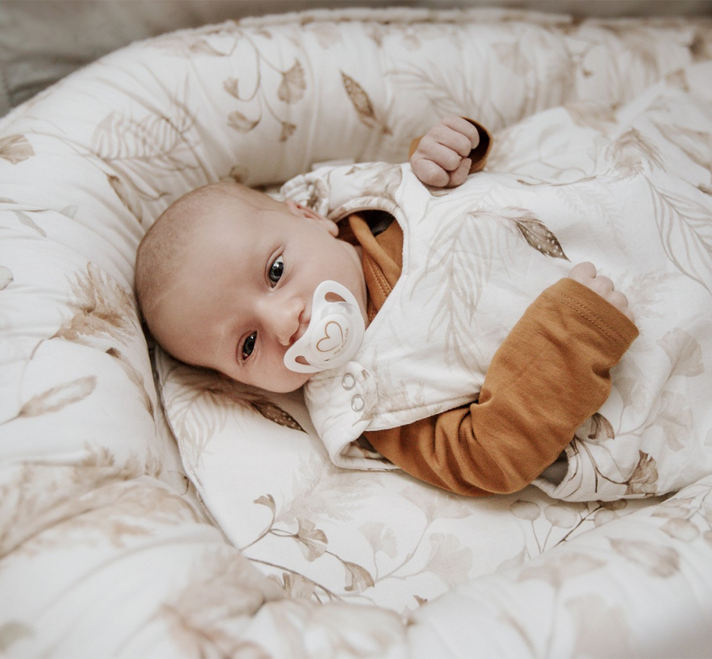 Babynest Premium BabySteps, Bumbac și Catifea, 70x35 cm