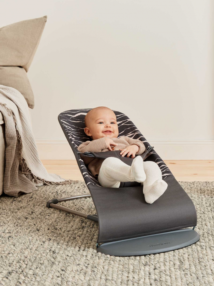 BabyBjorn Balansoar Bliss - Legănat Natural, Bumbac Premium