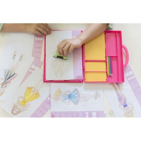 4m Studio Fashion Designer | Set Designer Modă - imagine 6