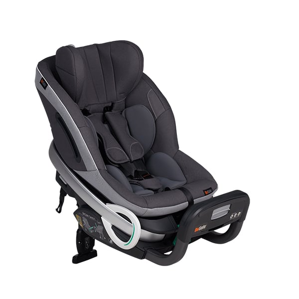 Scaun Auto BeSafe Stretch, Siguranță Maxima