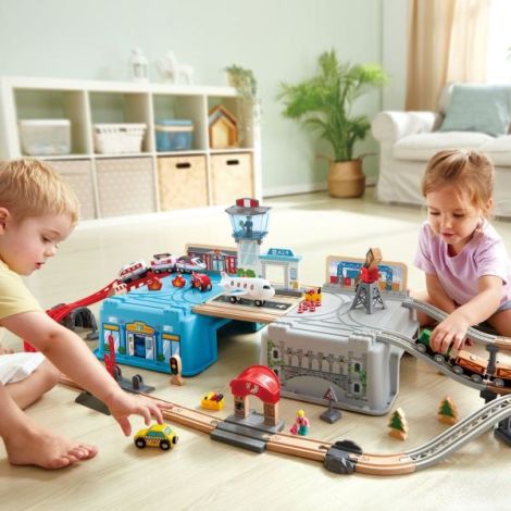 Hape Set Tren Metropola | 80 Piese din Lemn - imagine 3