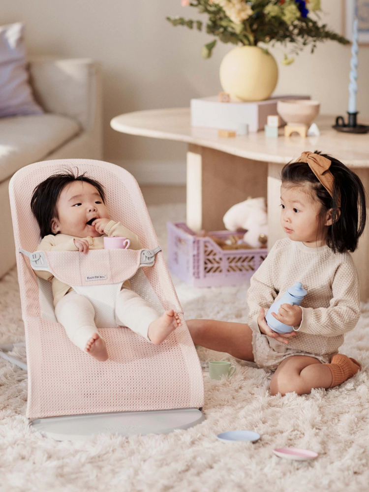 Balansoar Baby Bjorn Balance Soft, Pearly Pink/White - imagine 6
