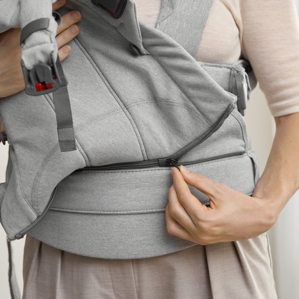 Marsupiu BabyBjorn Harmony Light Gray - Anatomic