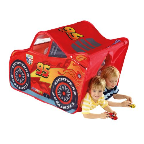 Cort Fulger McQueen Worlds Apart - Creativitate