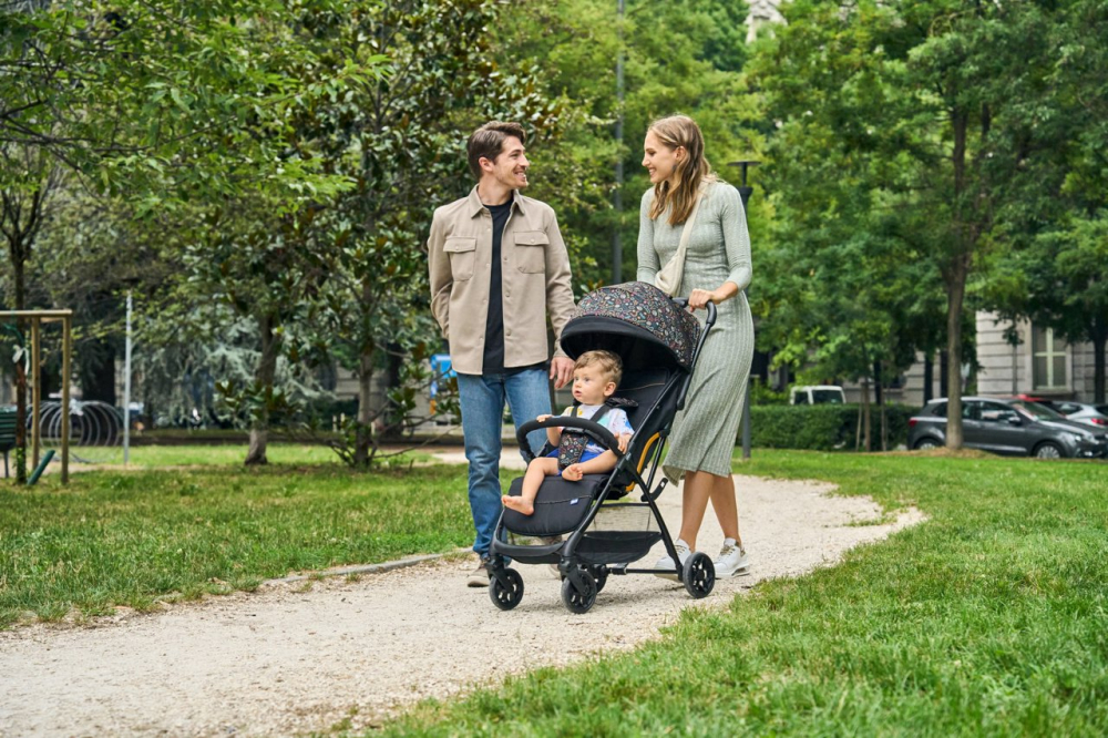 Carucior Chicco Glee - Ultra Usor si Compact - imagine 8