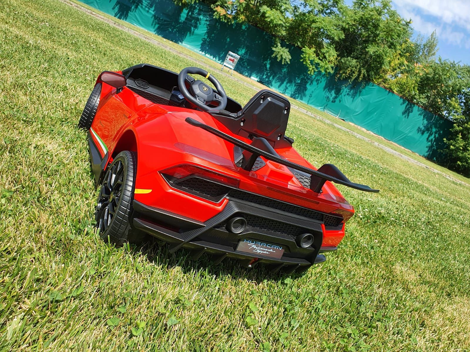 Masinuta Lamborghini Huracan 4x4 12V - Rosu - imagine 2