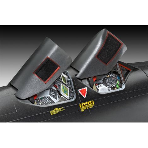 Revell SR-71 Blackbird 1:48 Machetă Expert - imagine 3