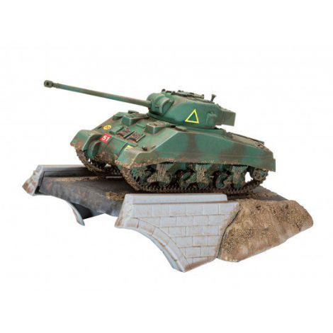 Revell First Diorama Set Sherman Firefly