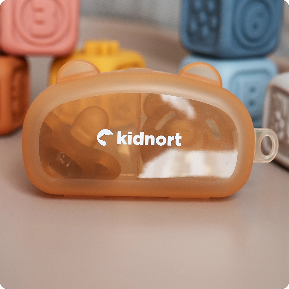 Kidnort Suzete Ortopedice 0-18 luni | Set 2 buc - imagine 4