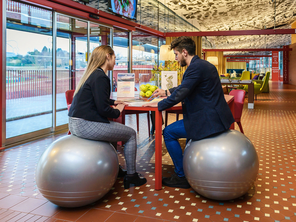 Minge Wellness Gymnic Memory Ball 65cm - imagine 6