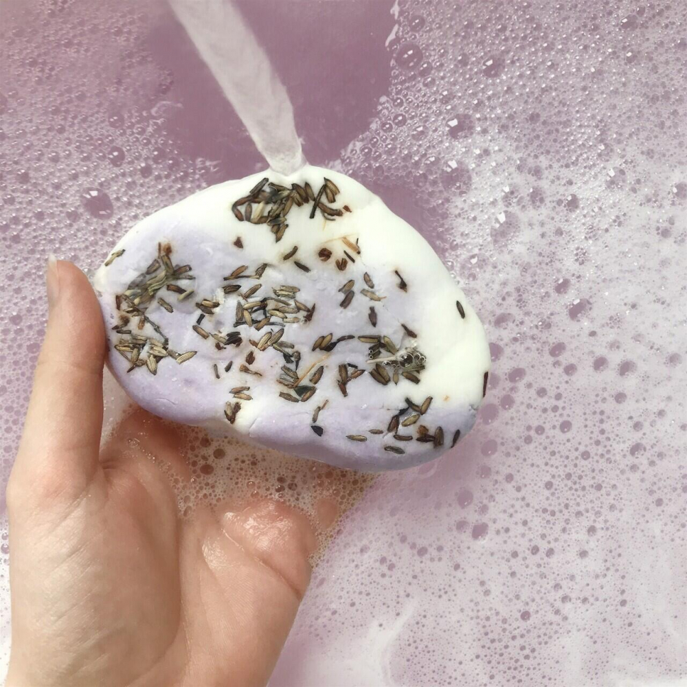 Spumant Baie Solid Lavender Bomb Cosmetics - imagine 2