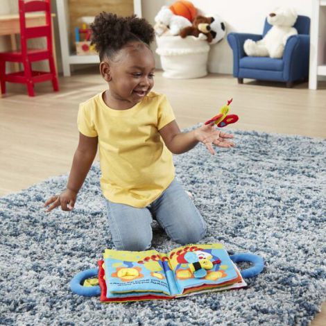 Prima mea carte cu activitati Melissa & Doug - imagine 2