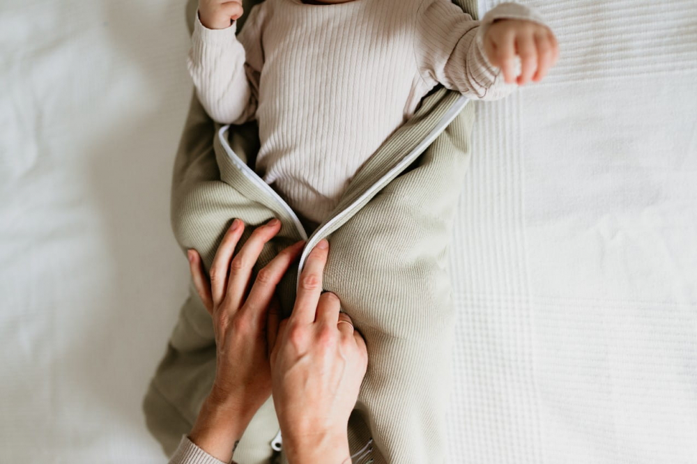 Sac Dormit Swaddle Gri Nor Pufos 2.5 Tog - imagine 3