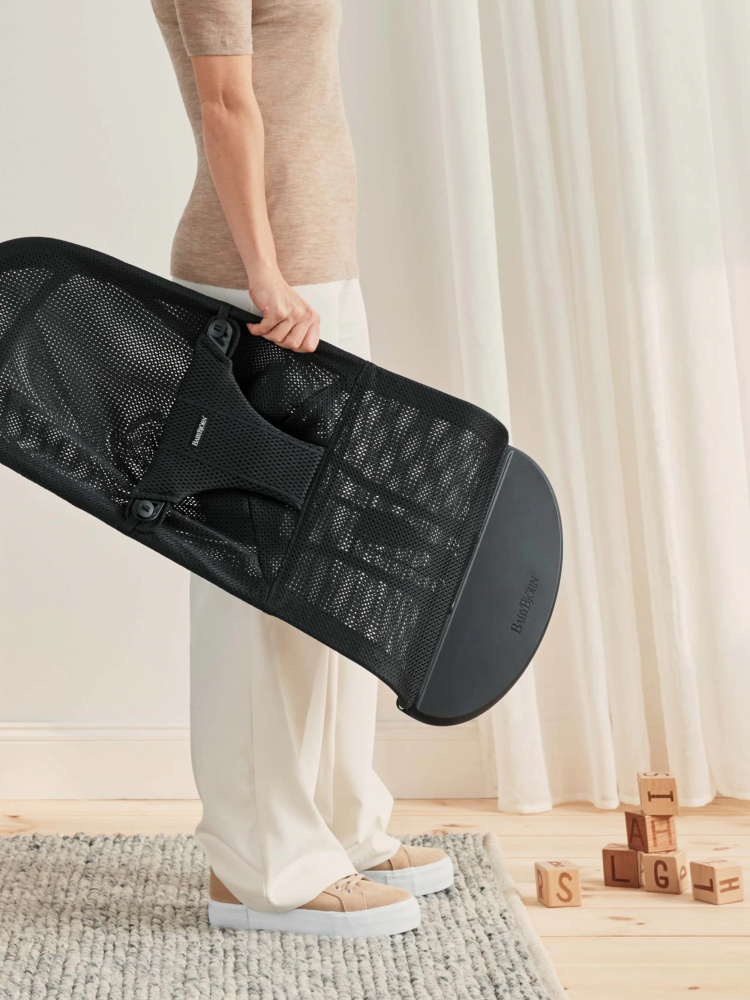 Balansoar Bliss Black Mesh Baby Bjorn, Ergonomic - imagine 5