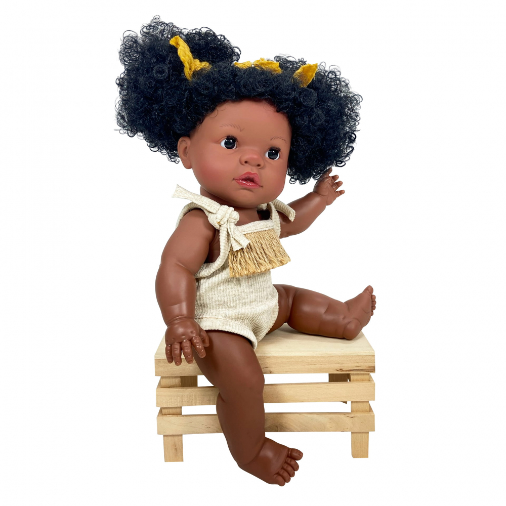 Păpușă Nines d'Onil Joy Afro, cu fundițe galbene
