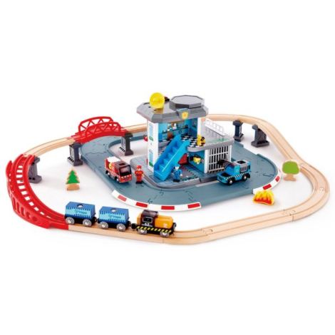 Hape Set Tren + Urgențe 55 piese - Jucarie Lemn