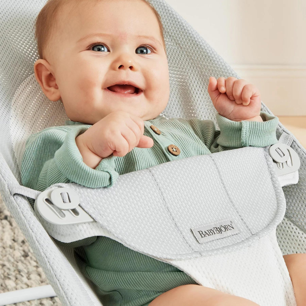 BabyBjorn Balance Soft SilverWhite Mesh - imagine 2