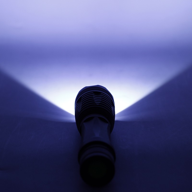 Lanternă Tactică Procart 1800lm Zoom 800m - imagine 8