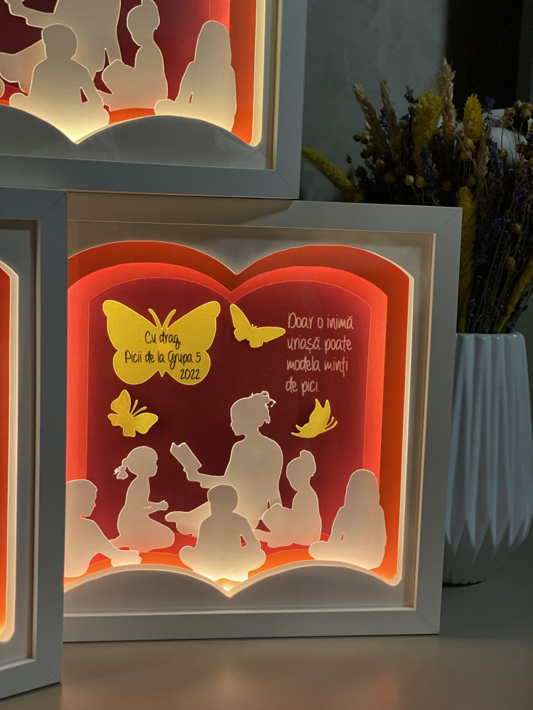 Tablou Luminos Învățătoare Noorhandmadeatelier - imagine 3