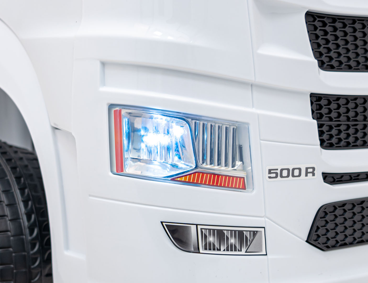 Camion electric pentru copii 1-5 ani Scania R-SERIA 4x4 140W (HL698) Alb - Autokids.ro - imagine 7