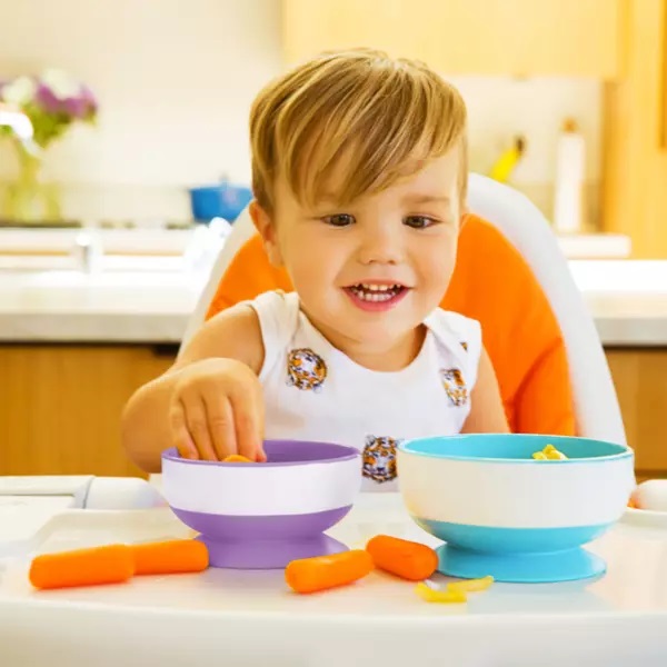 Set 3 boluri Stay Put Munchkin cu ventuza 6L+ - imagine 2