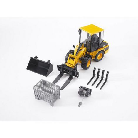 BRUDER - Încărcător pe roți CAT 908 - imagine 15