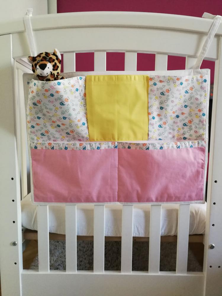 Organizator Patut KidsDecor Inimioare Roz 35x50 cm