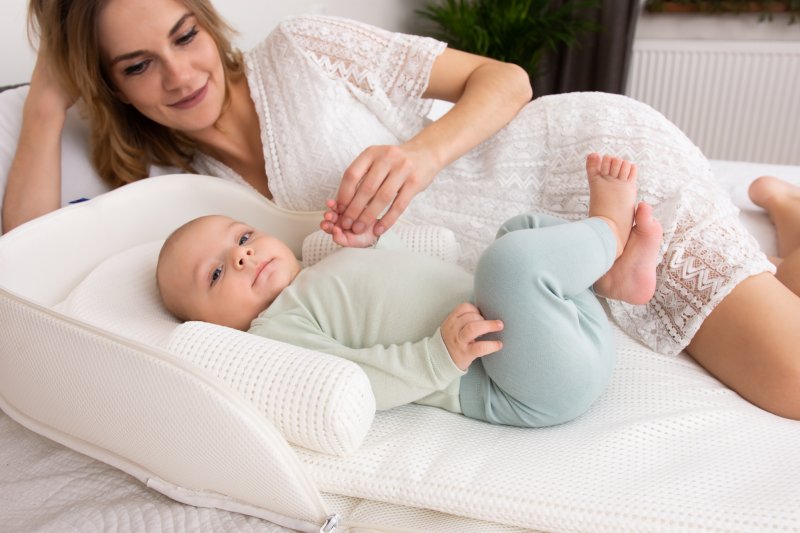 Salteluta Pozitionator BabyMatex Travel Nest White - imagine 7