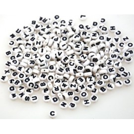 Set 500 margele plate cu litere Playbox