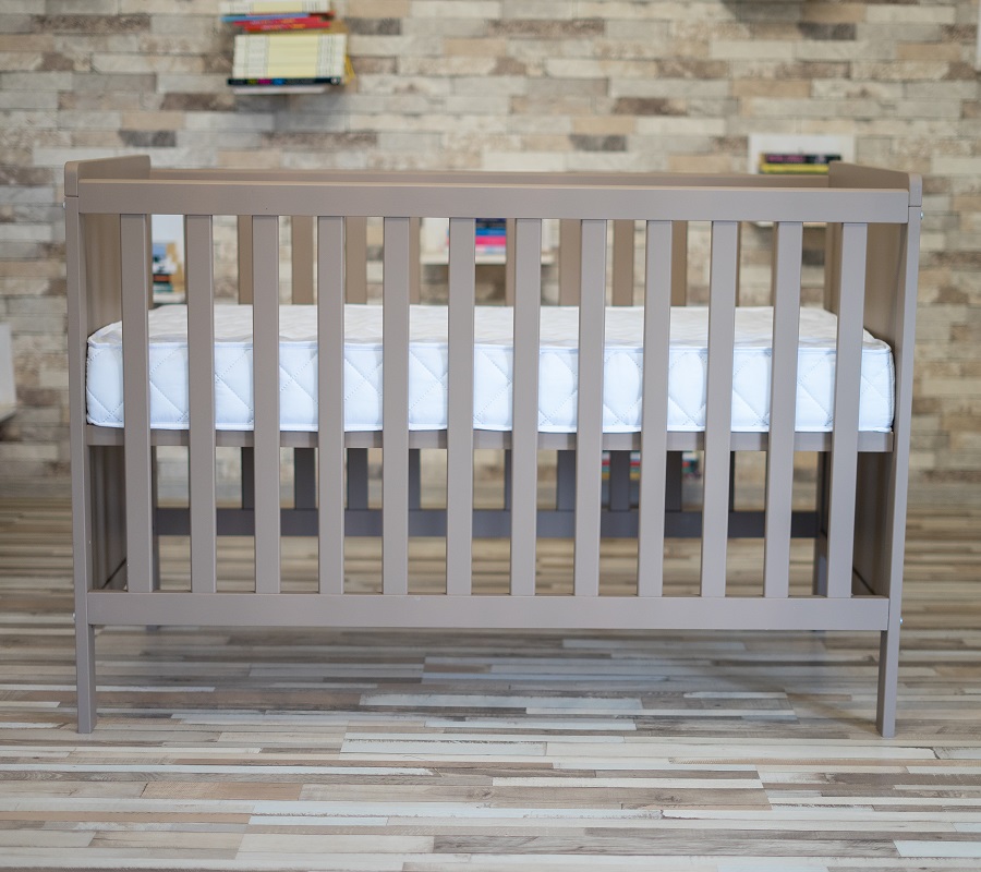 Patut transformabil Elisabeth II Chocolate, E-kids