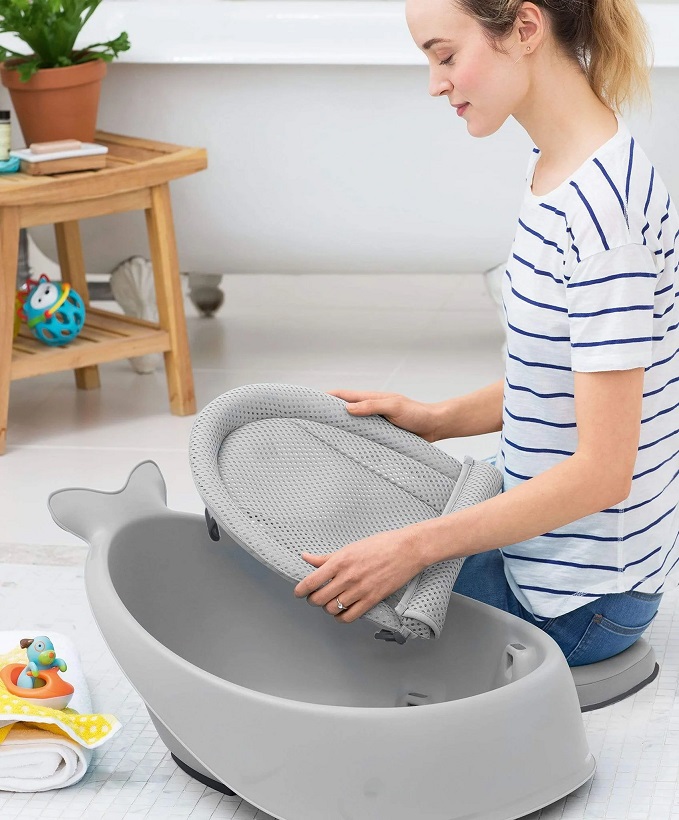 Cadita Little Mom Whale - Baie Sigura Ergonomica - imagine 8