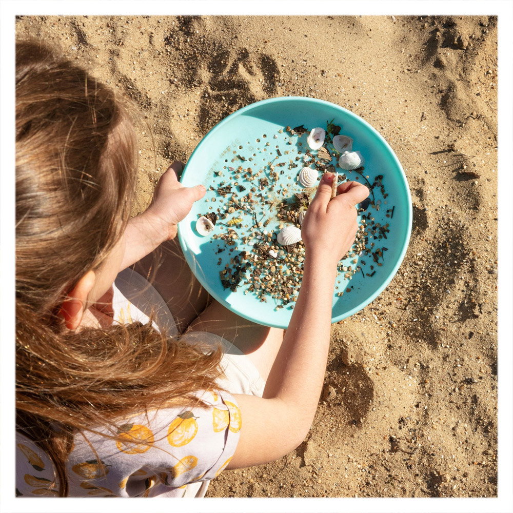 Disc Frisbee & Sita Nisip Quut Toys - 2 în 1 - imagine 5