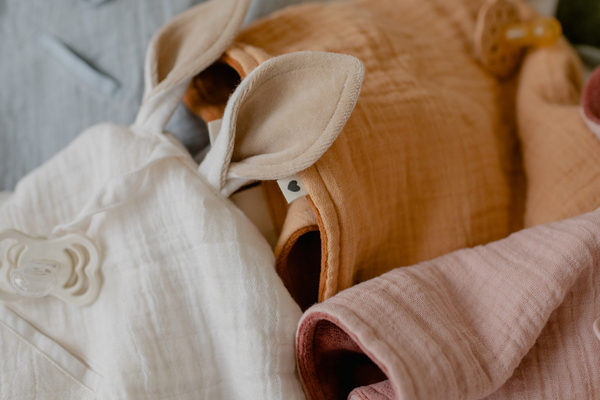 Paturica Bibs Kangaroo Ivory cu urechiuse