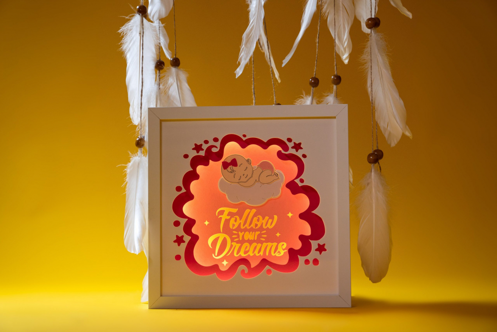 Tablou Luminos Fetita 002 Noorhandmadeatelier